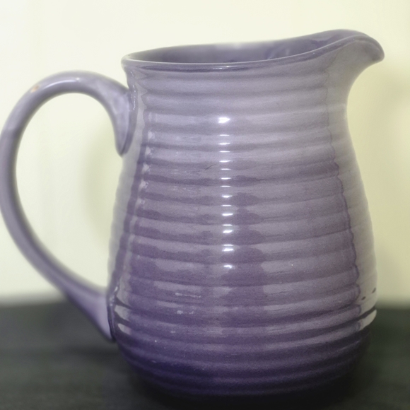 Hausenware Purple Ombre Ceramic Pitcher with Ridged Design - Picture 2 of 8